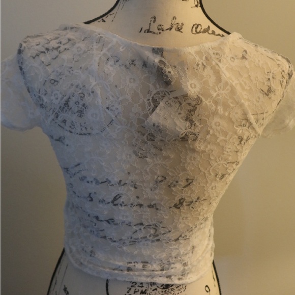 Super flattering top - Picture 3 of 3